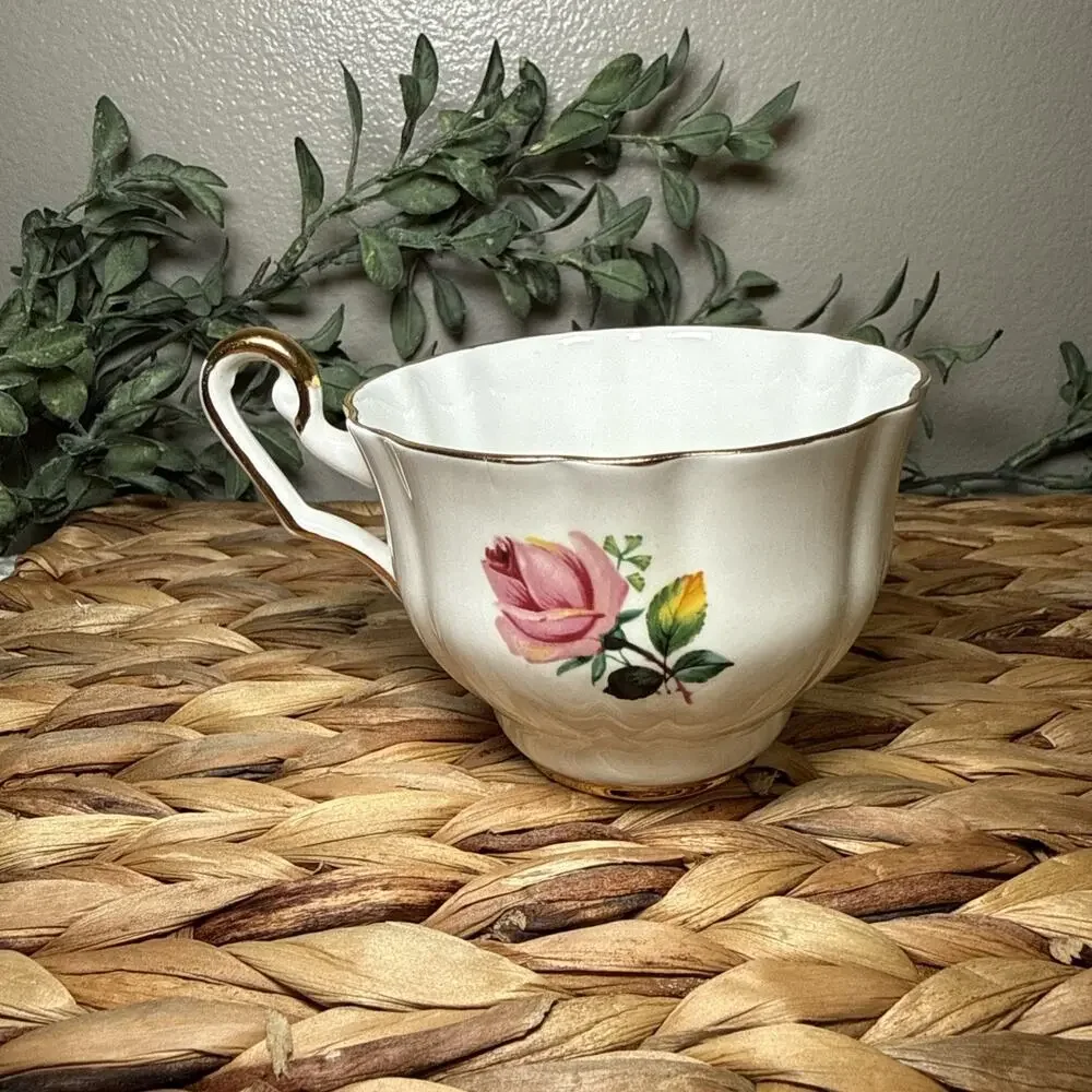 Crown Prince Bone China England Tea Cup Pink Yellow Roses Gold Trim Vintage READ